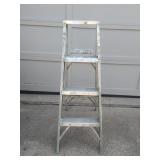 4 Foot Aluminum Step Ladder