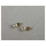 14kt Earrings 1.37g