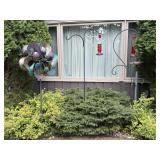 Shepardï¿½s Hooks, Hummingbird Feeders, & Yard Decor