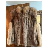 Bloomingdaleï¿½s Fox Fur Coat Size 2X
