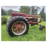 Farmall 706 Tractor