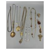 Necklaces & Pendants