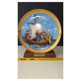 Hummel Plate- Land in SIght, on a stand