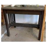 Vtg. Table