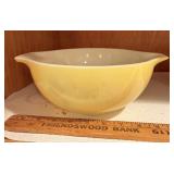 Vtg. Pyrex Bowl