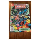 DC Comics- #213 Justice League America