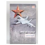 HM MIG-25 Foxbat - 1/72 Model Airplane