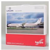 Luftwaffe Airbus A340-300 1:200 Scale Model Plane