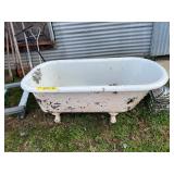 Claw foot Tub