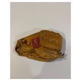 Rawlings Baseball Glove