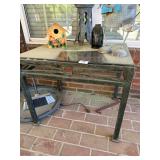 Table and Outdoor Decor