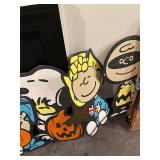 Charlie Brown Halloween Decor