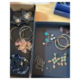 Women s Earrings
