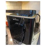 Emerson and Euhomy Ice Makers