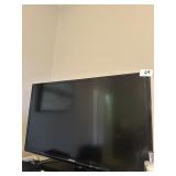 32  SAMSUNG TV