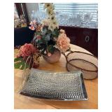 Assorted Decor Lot