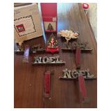 Stocking Hangers (8 total)