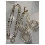 Costume Pearl Necklace and Bracelet Set
