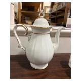 Herend Porcelin Chippendale Teapot