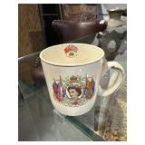 Vintage Alfred Meakin England Queen Elizabeth II C