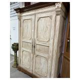 Large Hutch