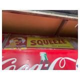 Squeeze Sign