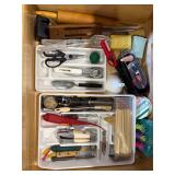 Contents of kitchen drawer