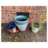 Flower pots plastic & terracotta