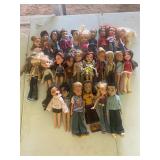 26 Bratz Dolls