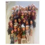 25 Bratz Dolls