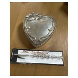 Vintage Silver-tone Heart Jewelry / Trinket Box an