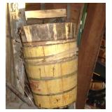 WOOD BUCKETS