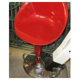 MOLDED CHAIR