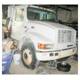 1996 IH DT466 TRUCK
