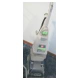 BISSELL CARPET CLEANER
