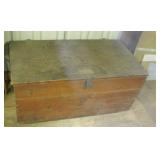 WOOD CHEST