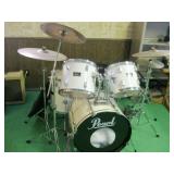 PEARLE DRUM SET