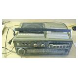 MACDONALD RADIO 8 RACK