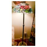 STAINED GLASS FLOOR LAMP
