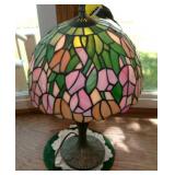 STAINED GLASS TABLE LAMP