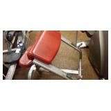 MATRIX ARM CURL BENCH