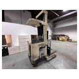 Crown Electric Reach Truck (non-operational) Crown Electric Reach Truck (non-operational)