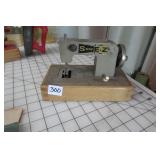 Vintage Sewing Machine Toy by SewE-Z
