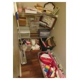Decorative Items Lot-clock, ribbons, wrapping