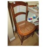 Nice Oak Cane Bottom Chair
