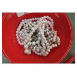 4 Pcs Costume Jewelry Pearl
