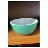 Green Pyrex Bowl - 9.5"
