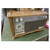 Mid Century General Electric AM-FM Radio Solid Sta