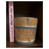 Wooden bait bucket