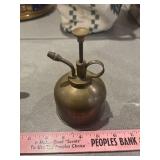 Small brass water spitzer/oil can